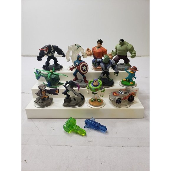 Skylanders Disney Pixar Infinity Figures W/ Two Crystal Weapons Lot Of 12